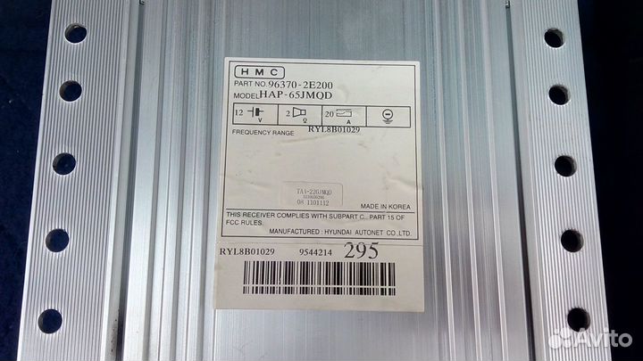 Сабвуфер и усилитель в автомобиль