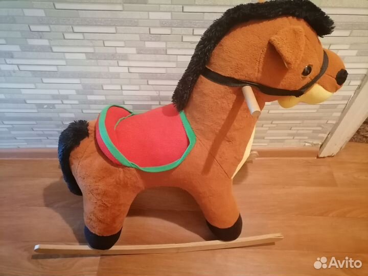 Лошадь качалка