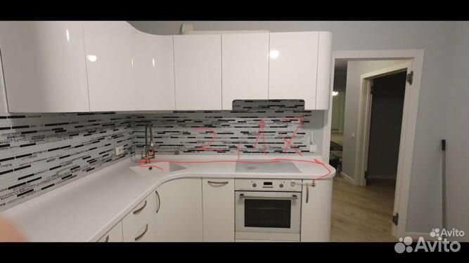 Кухонный гарнитур с встраиваемой техникой