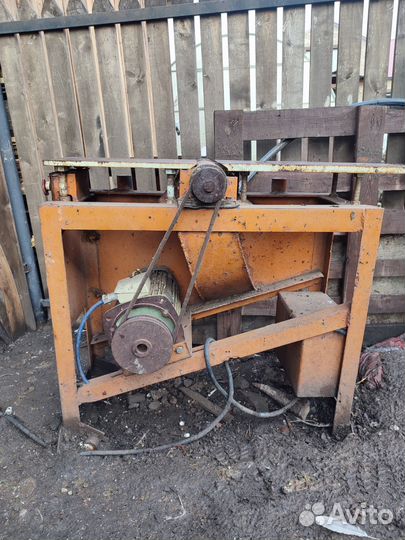 Станок деревообрабатывающий