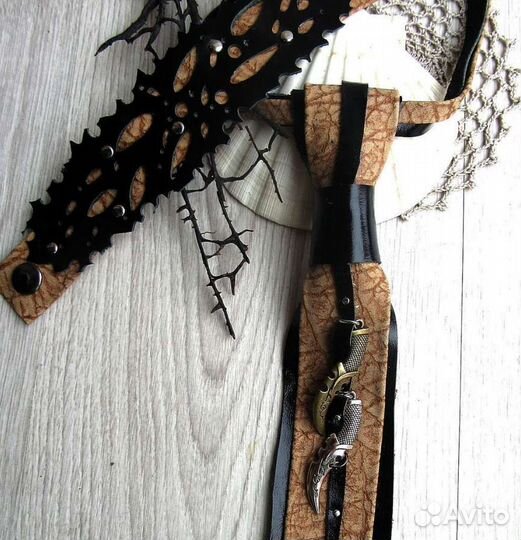 Галстук из кожи Кинжал