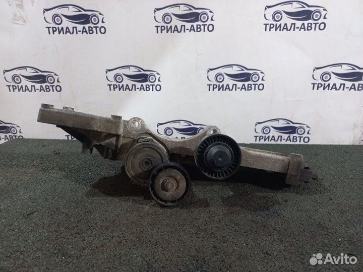 Freelander кронштейн