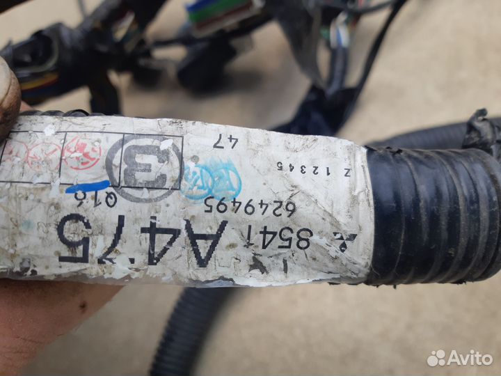 Проводка под капотдля митсубиши поджеро 3на3 5 бен