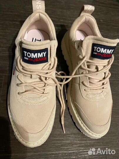 Кроссовки tommy hilfiger 38eur