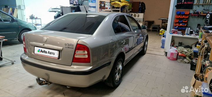 Skoda Octavia 1.6 МТ, 2008, 208 000 км