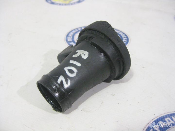 Горловина маслозаливная 7482256628 renault trucks