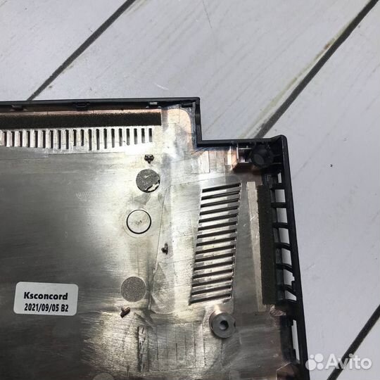 Корпусные запчасти для ноутбуков MSI (3)