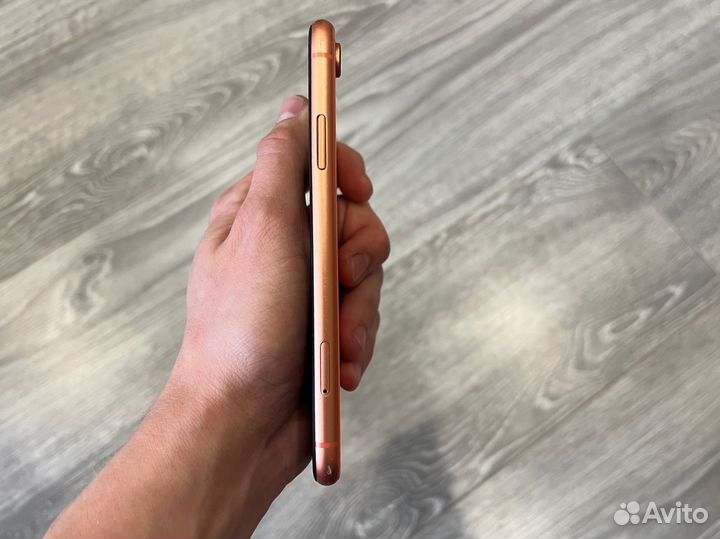Телефон iPhone XR 128 gb