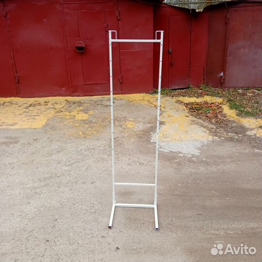 Стойка металлмческая