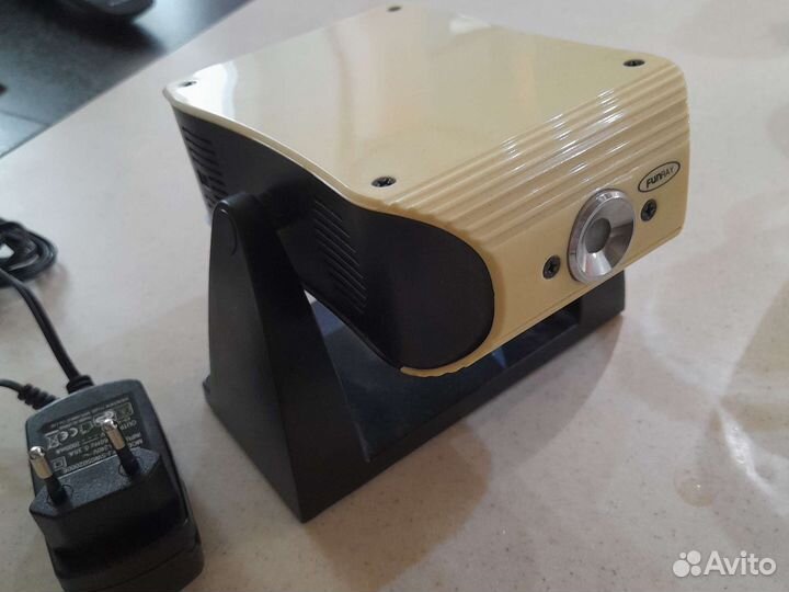 Лазерный проектор