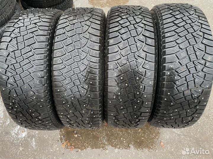 Continental IceContact 2 SUV 235/65 R17