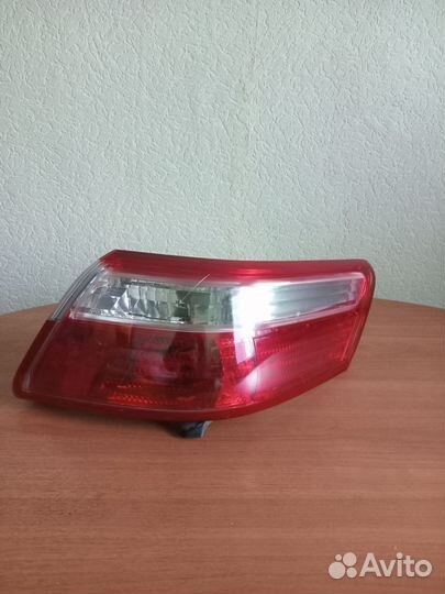 Фонарь задний правый