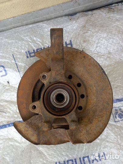 Лада Гранта правый поворотный кулак