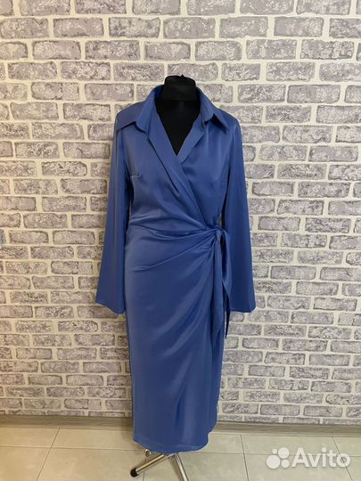 Атласное платье на запах