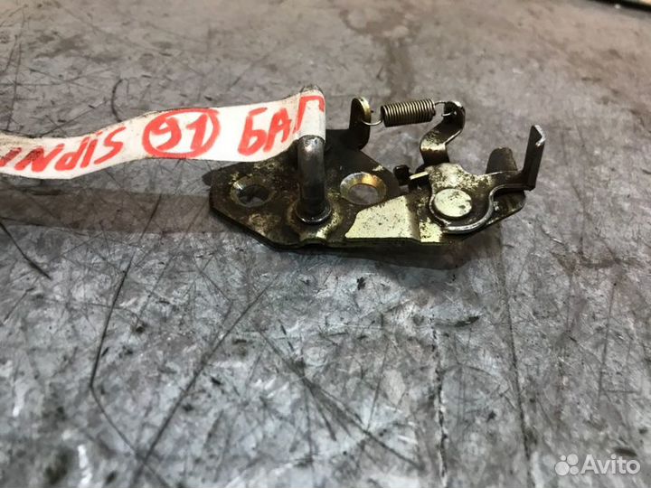 Замок багажника задний Chery Indis S18D SQR473F