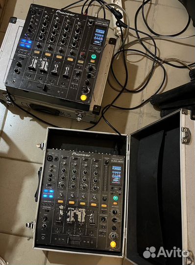 Pioneer DJM 800 диджейский микшерный пульт