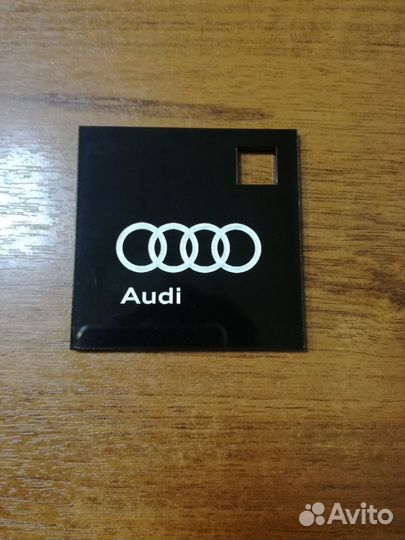 Номерки гардеробные изготовление