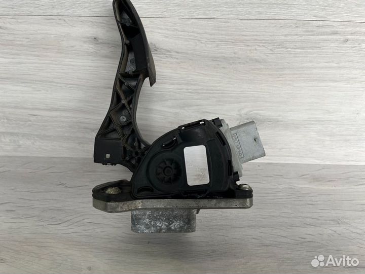 Педаль газа Man Tgl