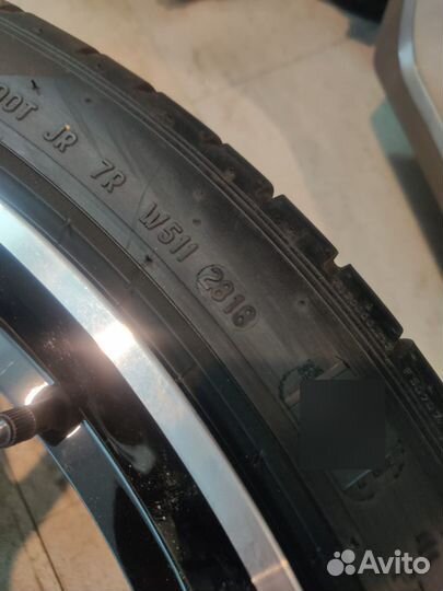 Pirelli P Zero 275/35 R22