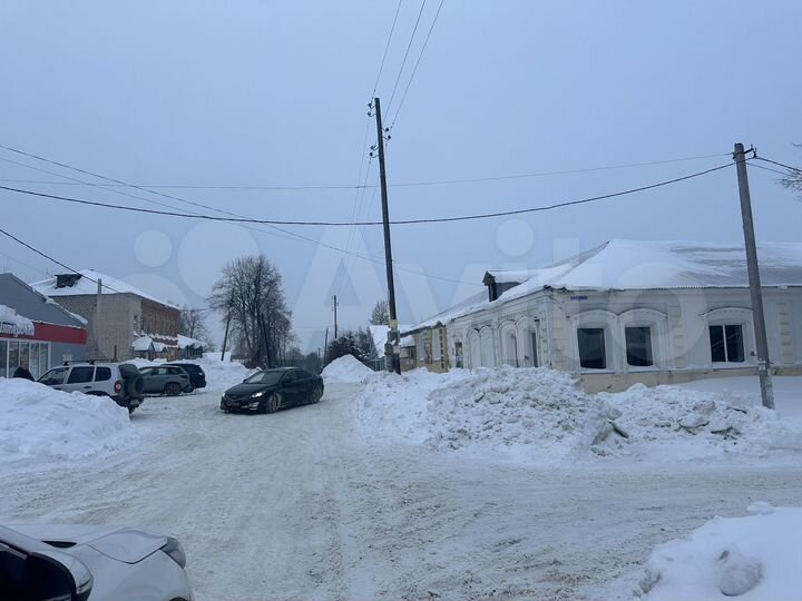 Здание, 600 м²