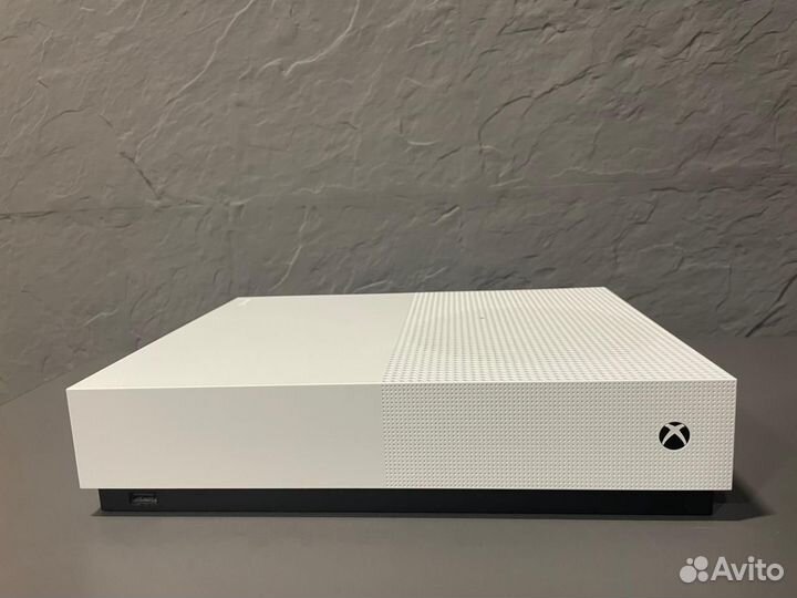 Приставка xbox one s 1tb