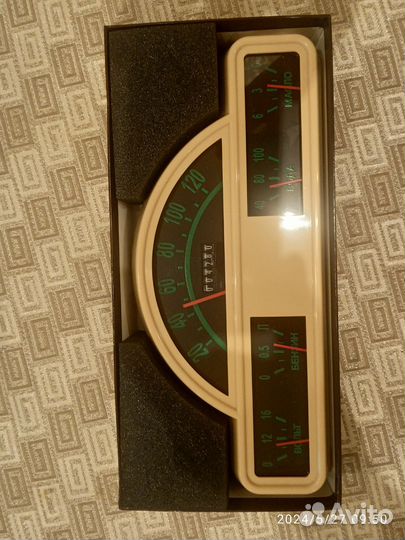 Серебряные монеты ретро авто