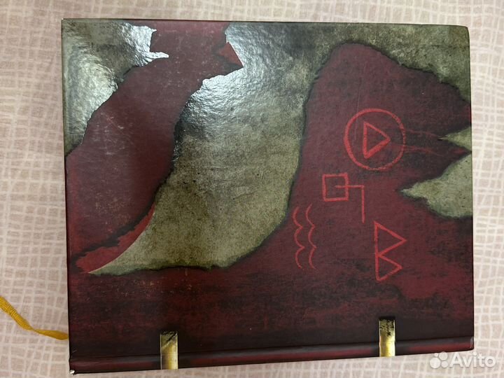 Книга «Графити фолз» рука # 3