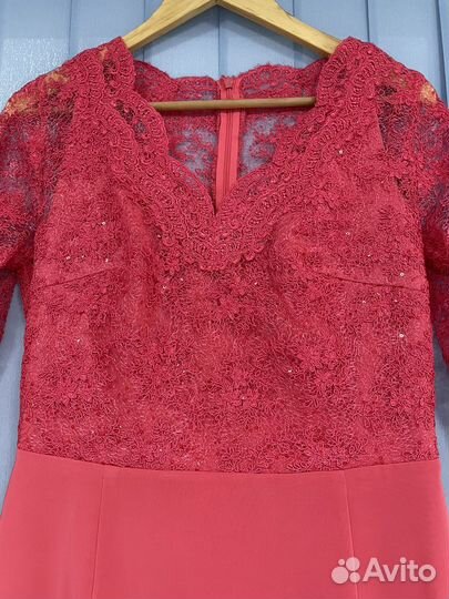 Вечернее платье