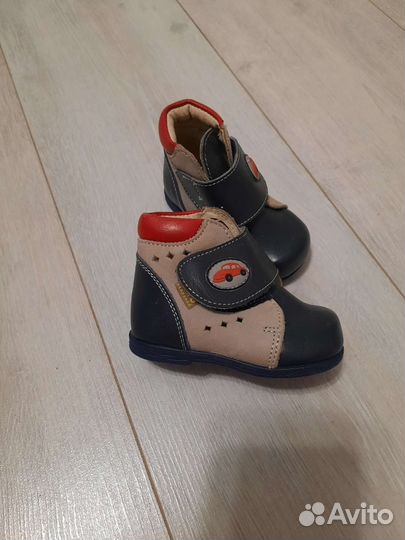 Детская обувь