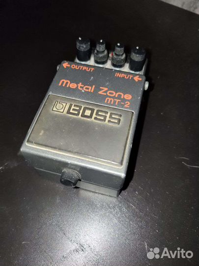 Гитарная педаль boss MT-2