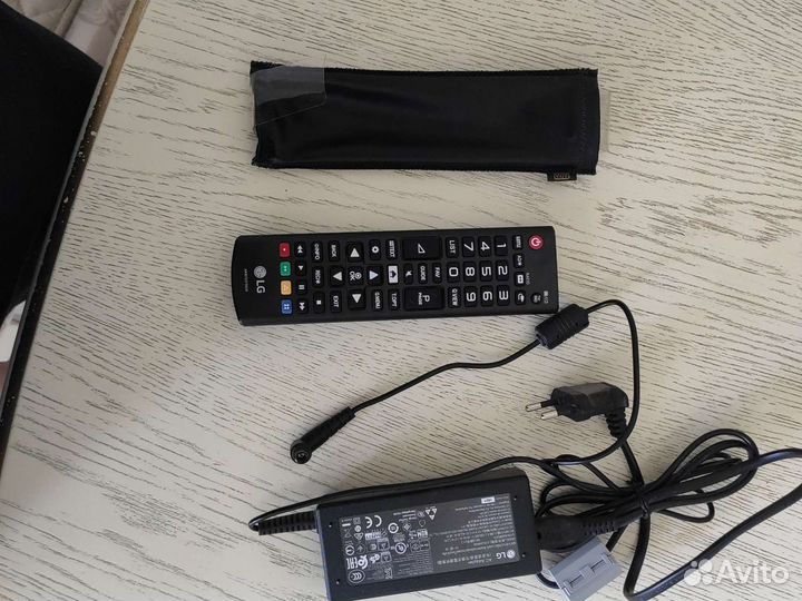 Пульт с блоком питания+чехол LG