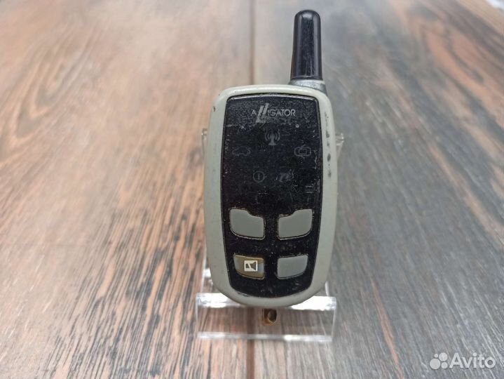 Брелок сигнализации Alligator D-810/ D-830