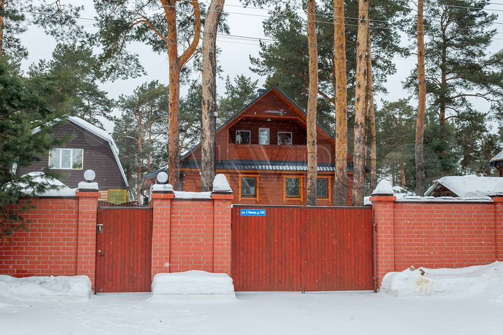 Дом 269,5 м² на участке 11 сот.