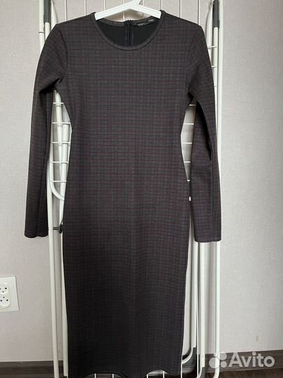 Платье zara в клетку