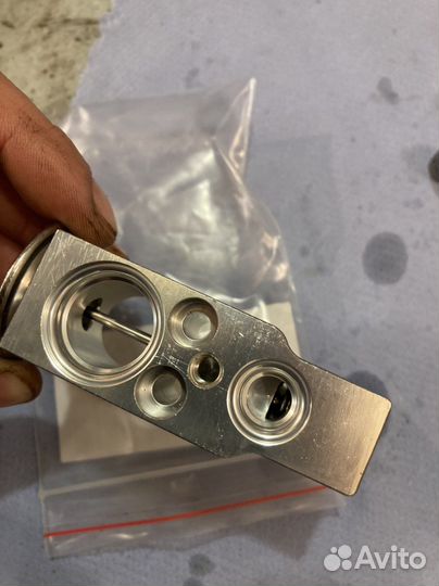 Клапан кондиционера (трв) EX529445C