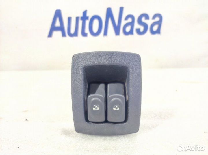 Блок управления стеклоподъемниками Renault Logan