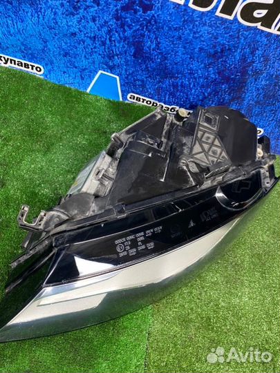 Фары Ксенон Audi A4 B8 CAB 2009