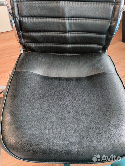 Компьютерное кресло