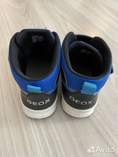 Ботинки geox осенние для мальчика 34