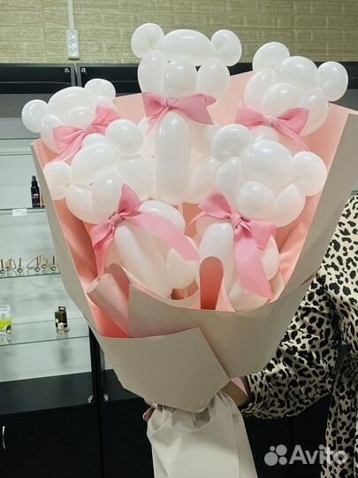 Букет из воздушных мишек-шаров