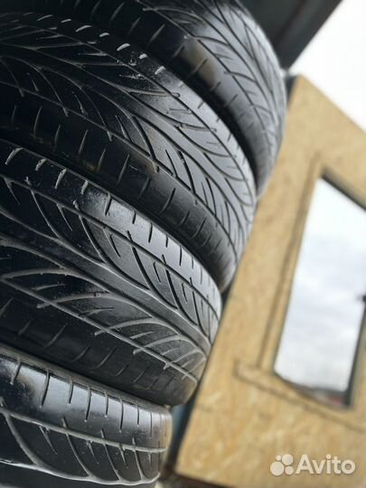 Hankook Ventus V12 Evo K110 225/60 R4