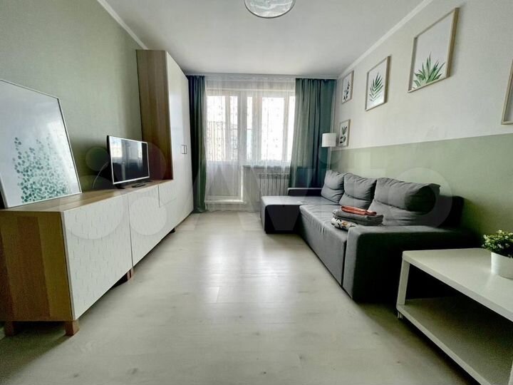 2-к. квартира, 56 м², 4/9 эт.