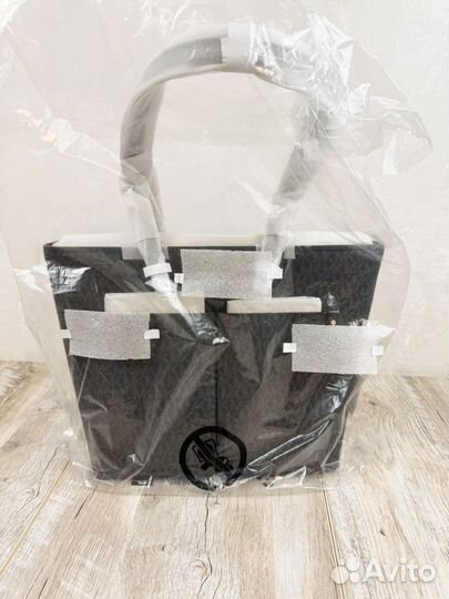 Сумка michael kors jet set travel оригинал