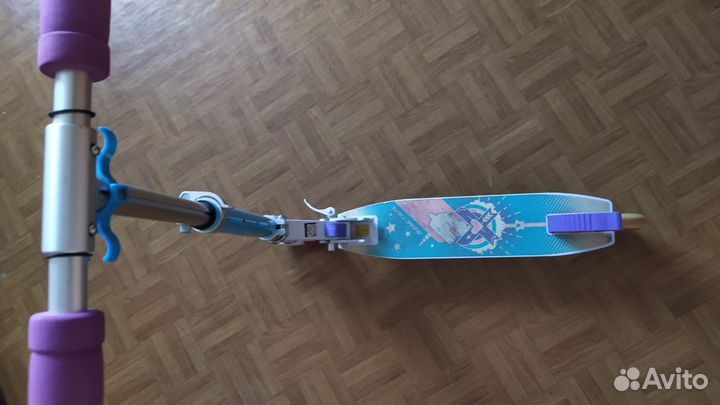 Двухколесный складной самокат Reaction 145