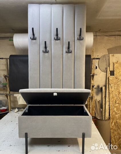 Банкетка в прихожую