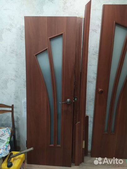 Межкомнатная дверь бу с коробкой