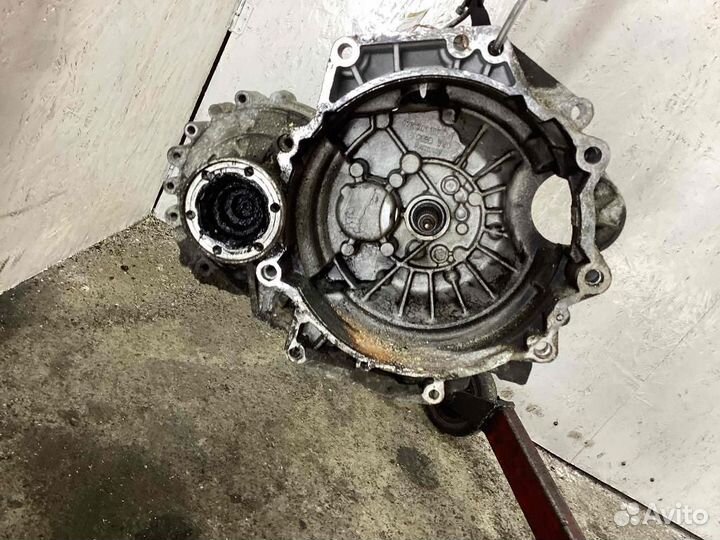 МКПП (механическая коробка переключения передач) A