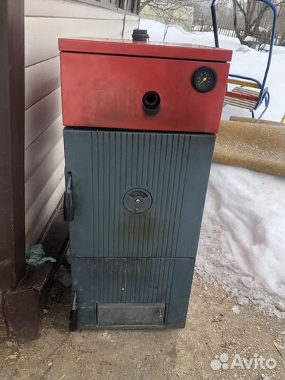 Твердотопливный котел чугунный б/у