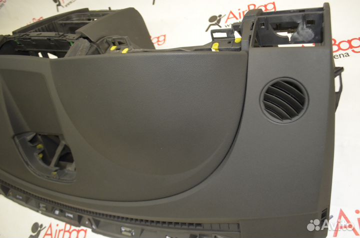 Торпедо панель приборов Opel Meriva 2016г