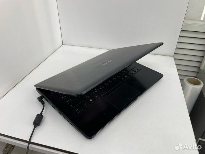 Ноутбук asus X301a